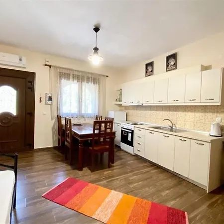 Aggeliki Apartment